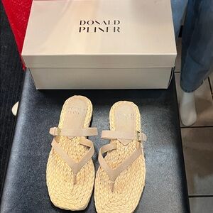 Donald J. Pliner Women's Beige Woven Sandals